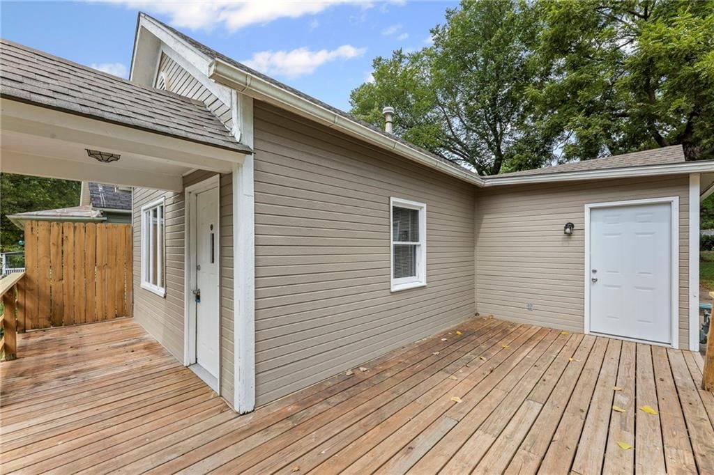 1120 Pottawatomie Street — photo 6