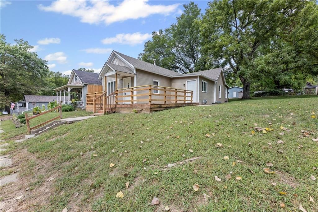 1120 Pottawatomie Street — photo 8