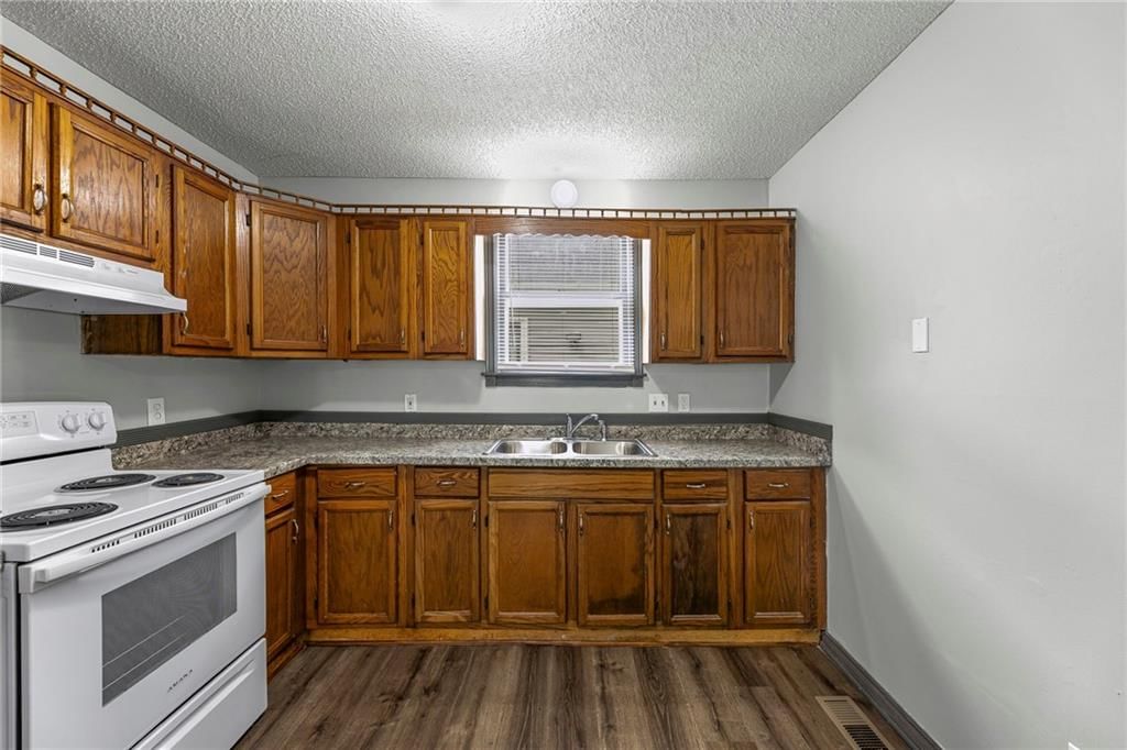 1120 Pottawatomie Street — photo 10