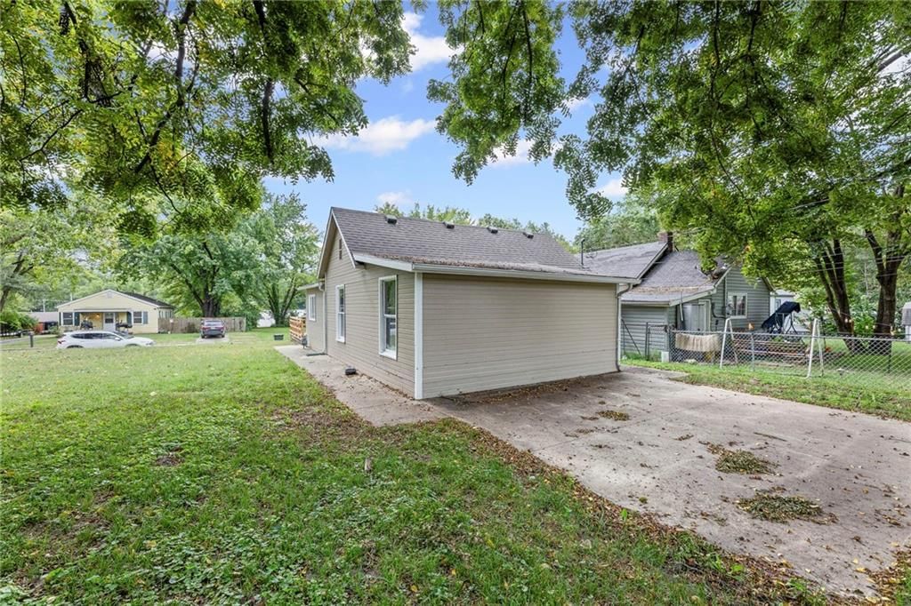 1120 Pottawatomie Street — photo 17