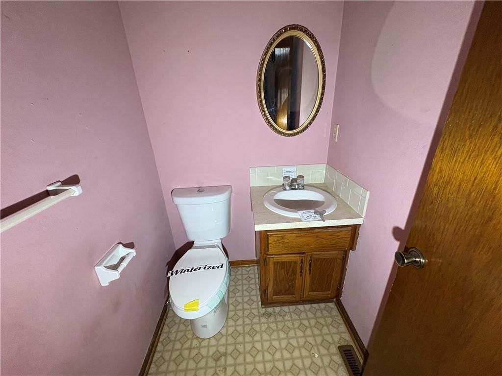 1305 E 123RD Terrace — photo 9