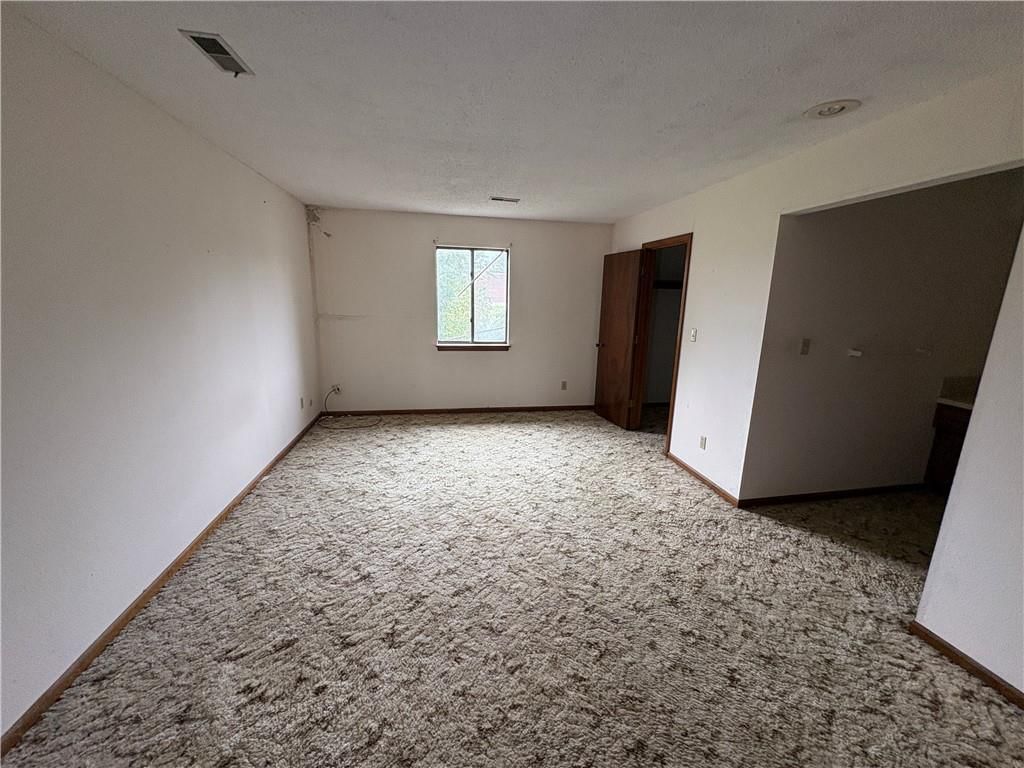 1305 E 123RD Terrace — photo 10