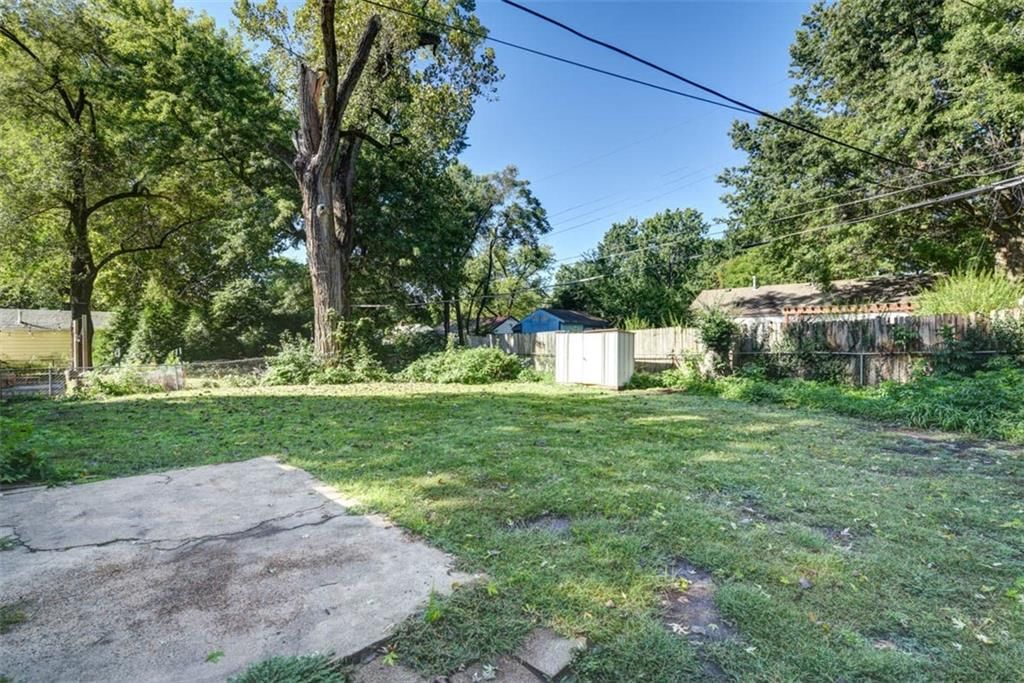 Photo 29 of 33 - 7524 Sagamore Road