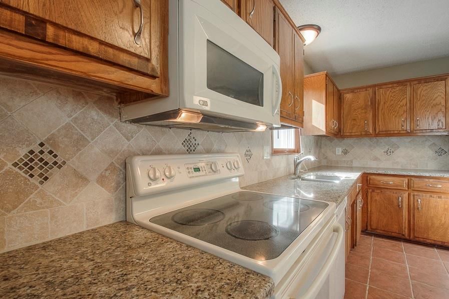 5835 N College Street — photo 23