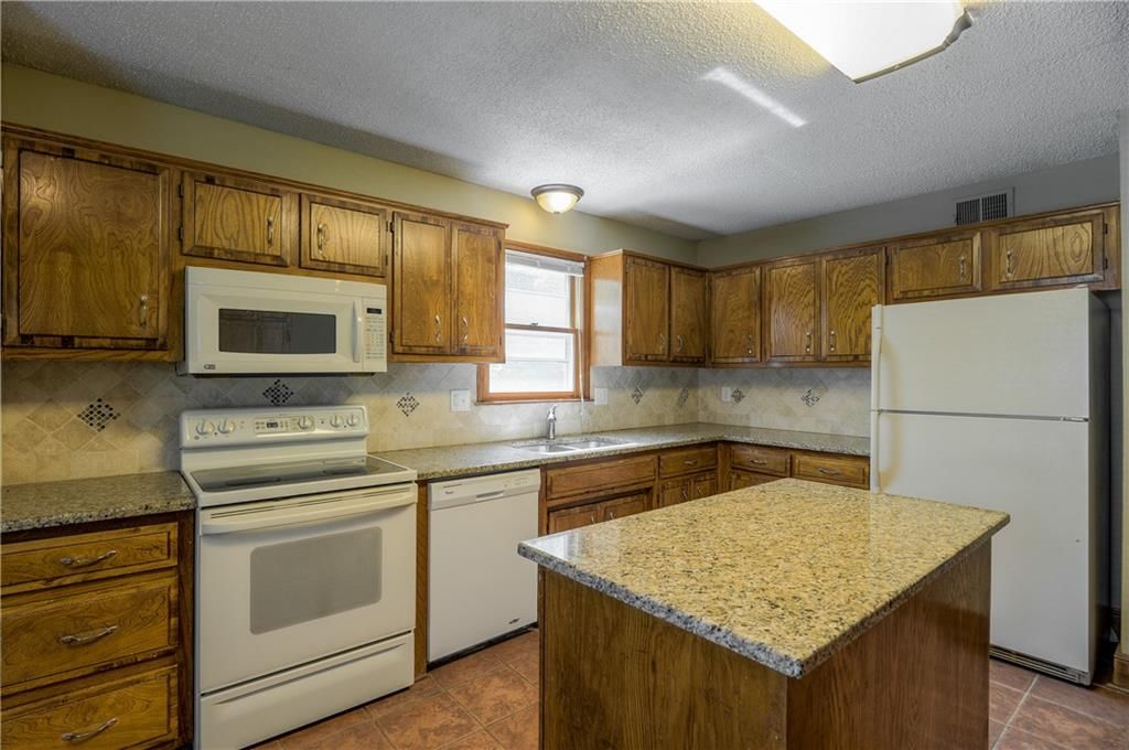 5835 N College Street — photo 25