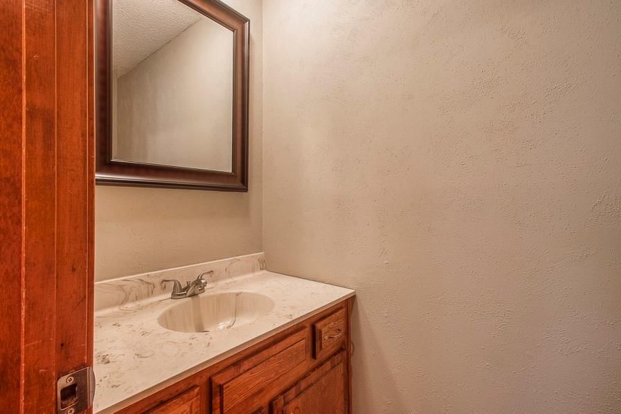 5835 N College Street — photo 36