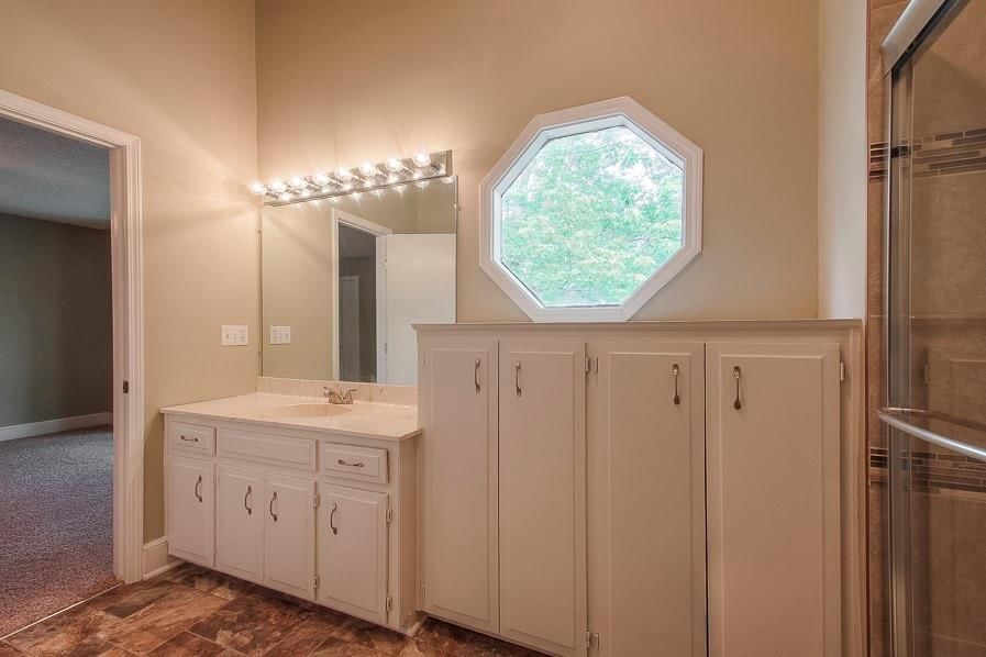 5835 N College Street — photo 38