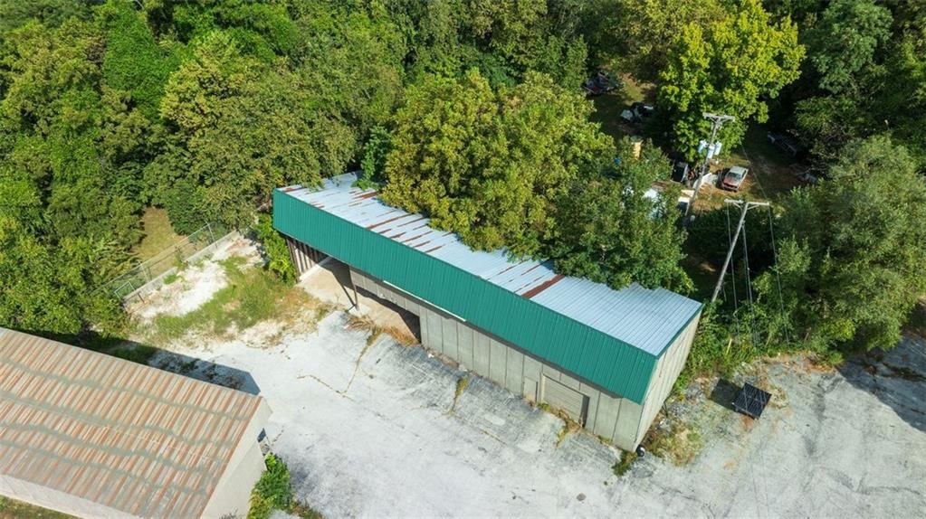 408 W Main Street — photo 11