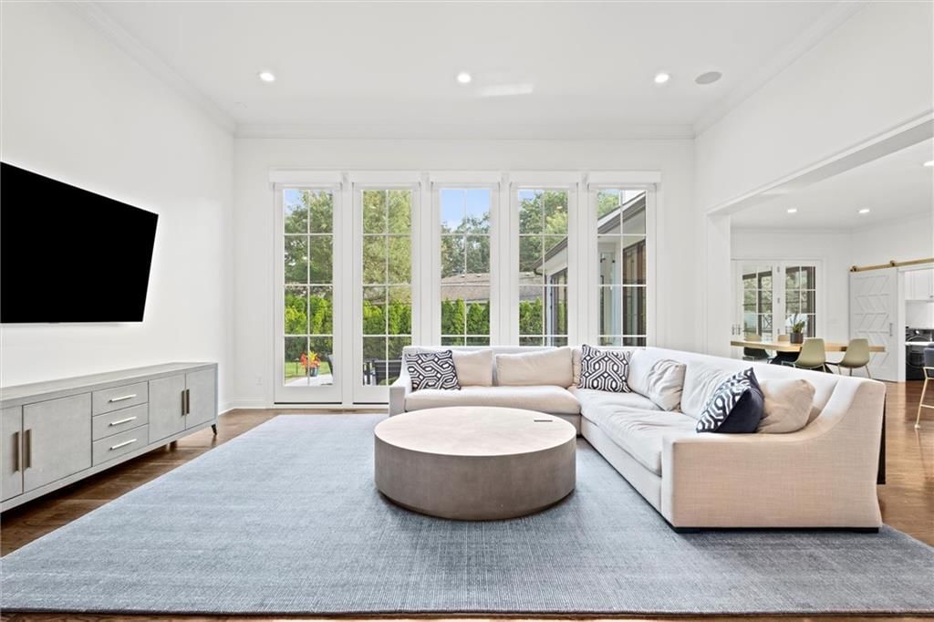 8605 Reinhardt Lane — photo 4