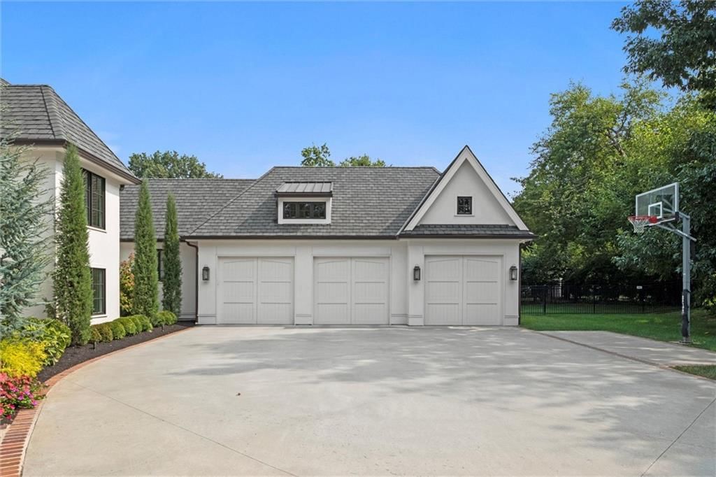 8605 Reinhardt Lane — photo 32