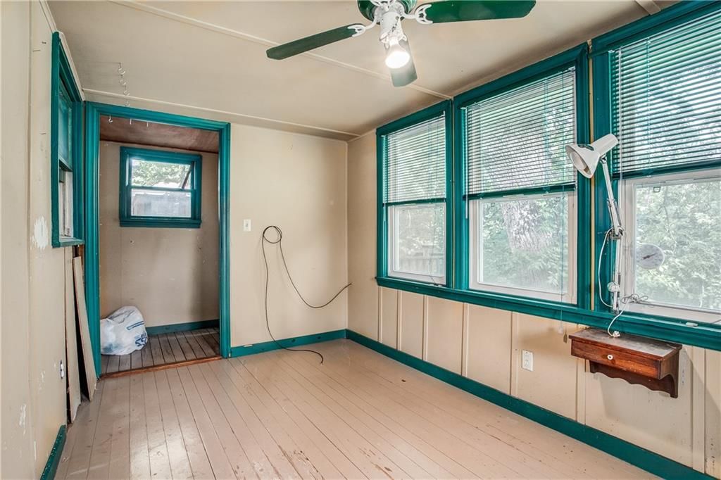 2806 S Whitney Avenue — photo 5
