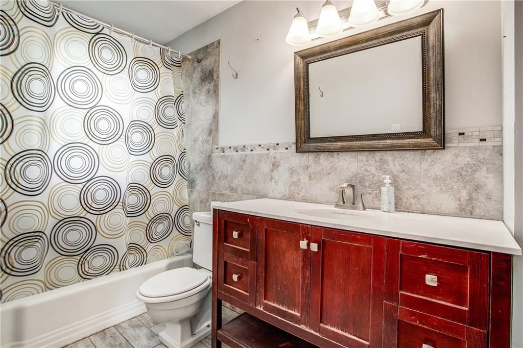2806 S Whitney Avenue — photo 6