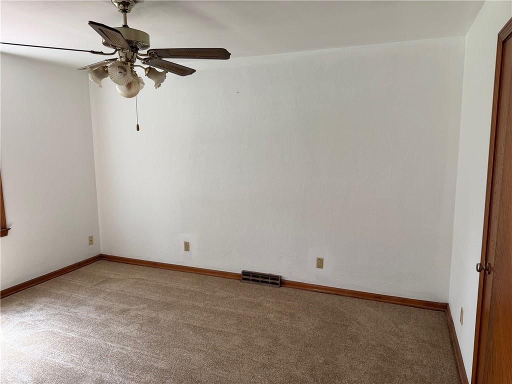 2806 S Whitney Avenue — photo 8