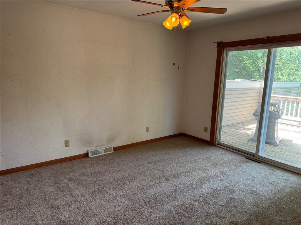 2806 S Whitney Avenue — photo 9
