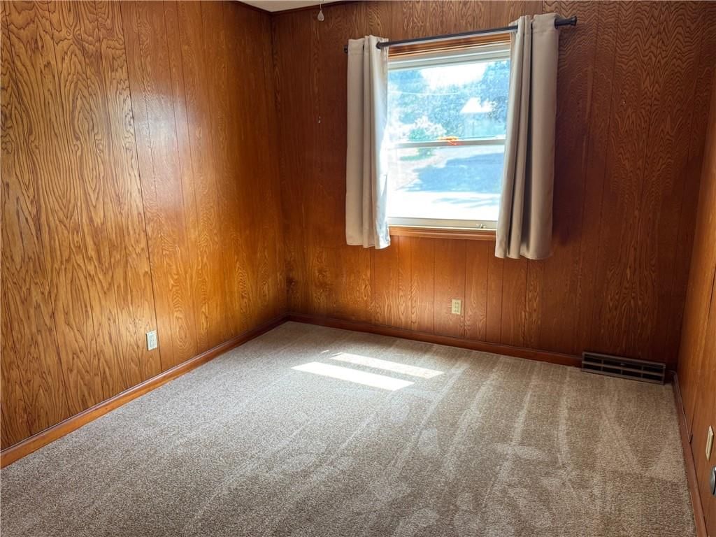 2806 S Whitney Avenue — photo 10