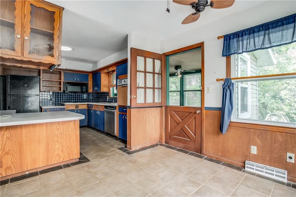 2806 S Whitney Avenue — photo 11