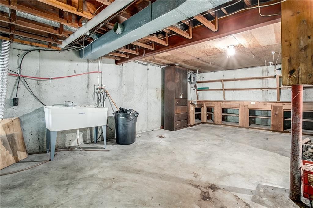 2806 S Whitney Avenue — photo 15