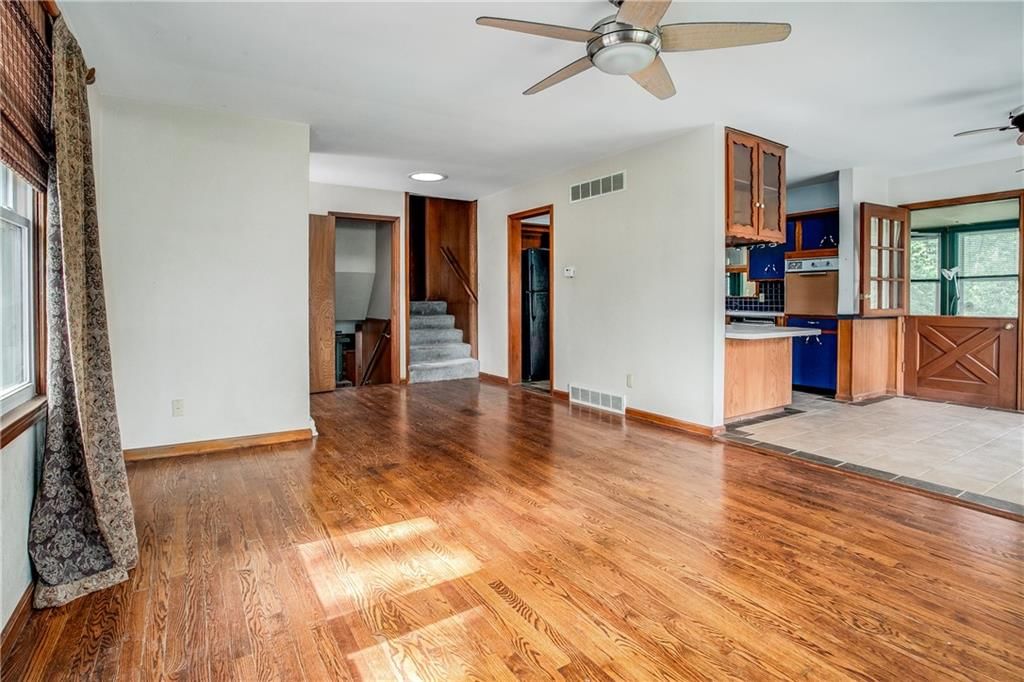 2806 S Whitney Avenue — photo 18