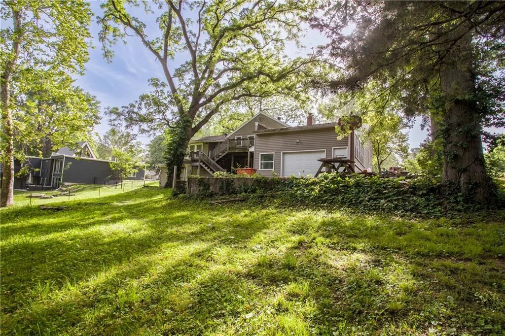 2806 S Whitney Avenue — photo 23