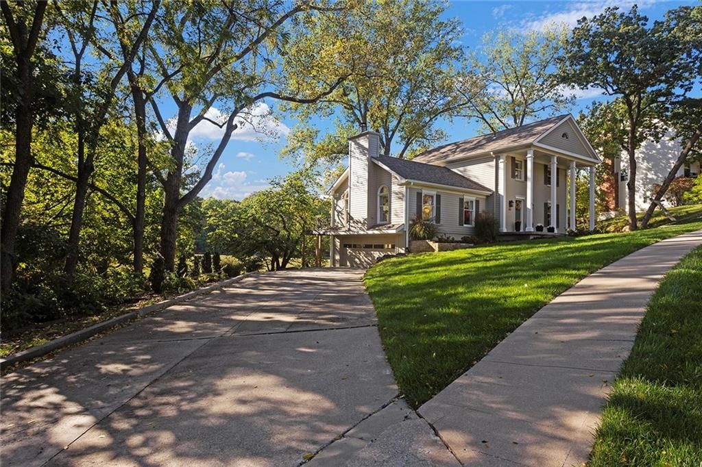 900 Wildbriar Drive — photo 2