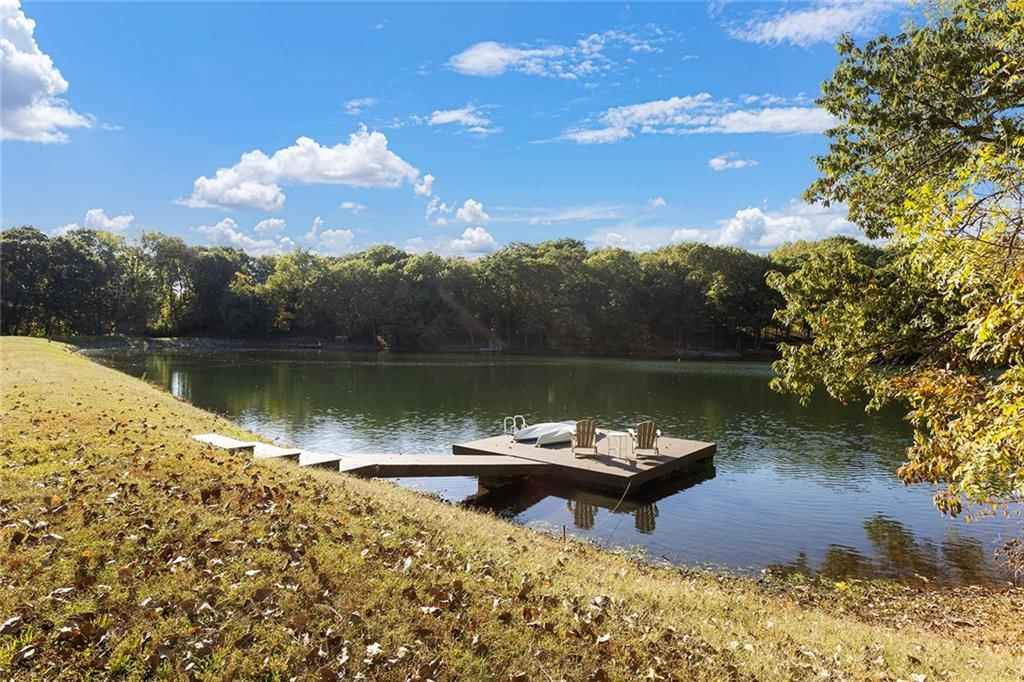 900 Wildbriar Drive — photo 4