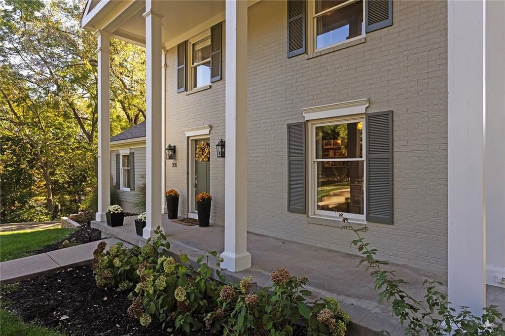 900 Wildbriar Drive — photo 5