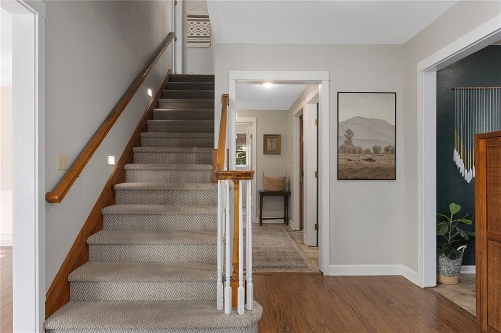 900 Wildbriar Drive — photo 8