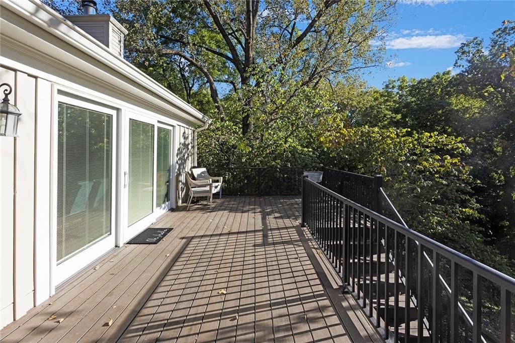 900 Wildbriar Drive — photo 15