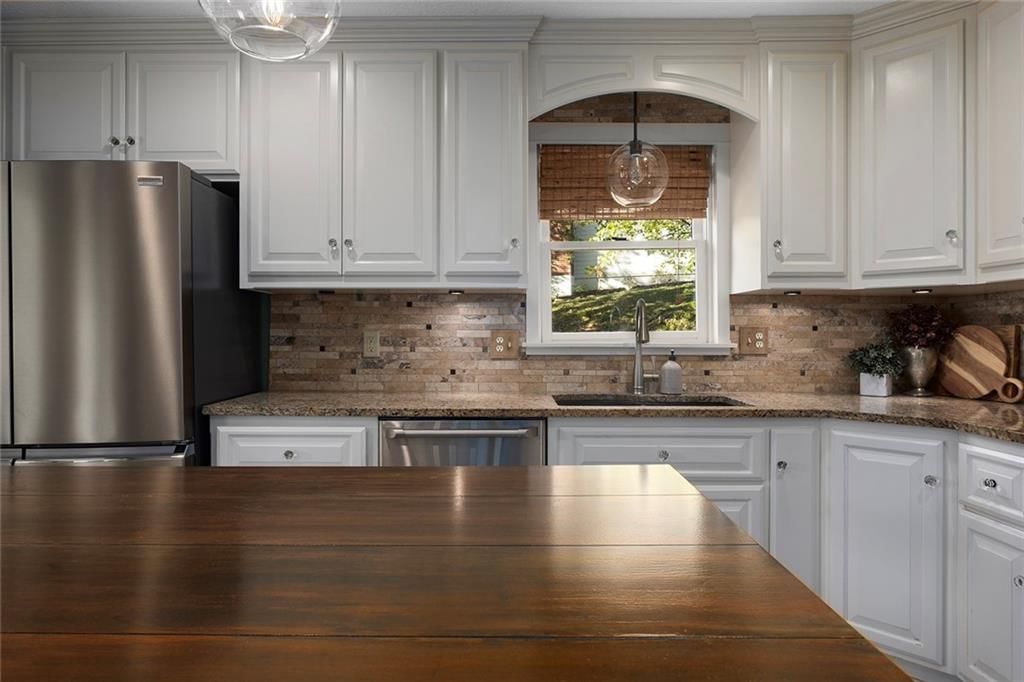 900 Wildbriar Drive — photo 19