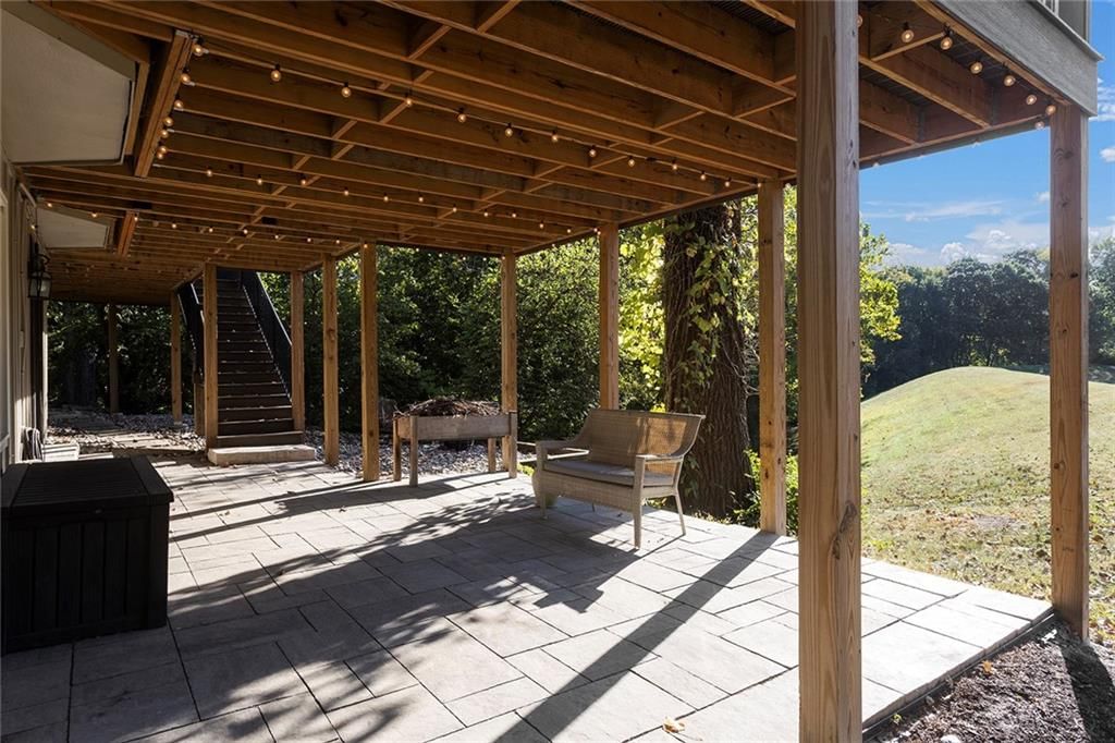 900 Wildbriar Drive — photo 46
