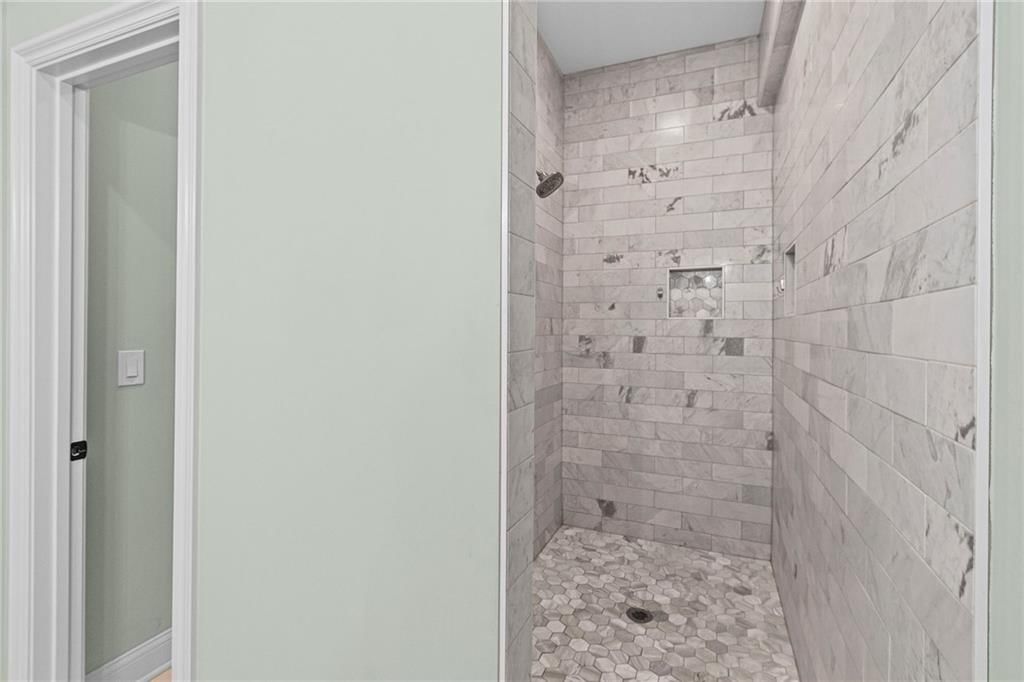 Photo 65 of 97 - 20914 W 96th Terrace