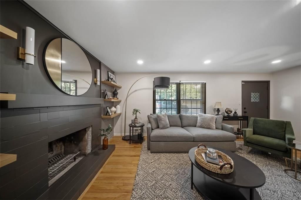 1113 W 85th Street — photo 5