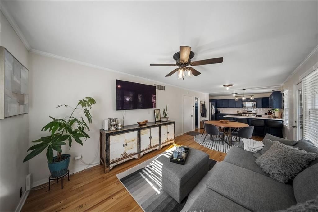 1113 W 85th Street — photo 13