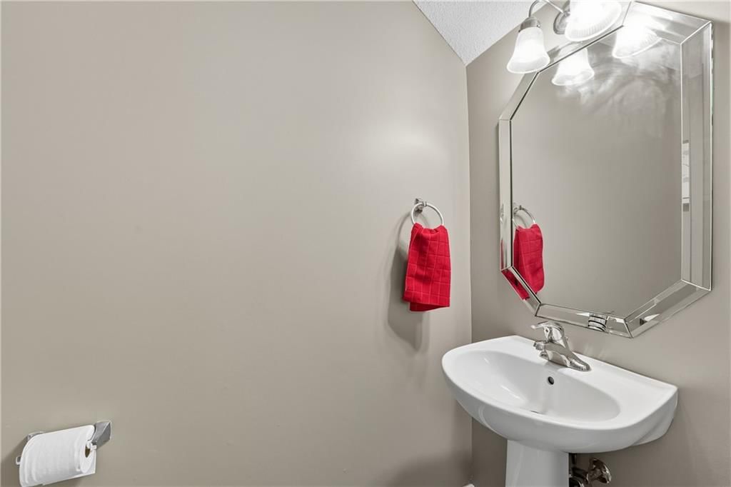Photo 8 of 24 - 5426 N Hickory Street