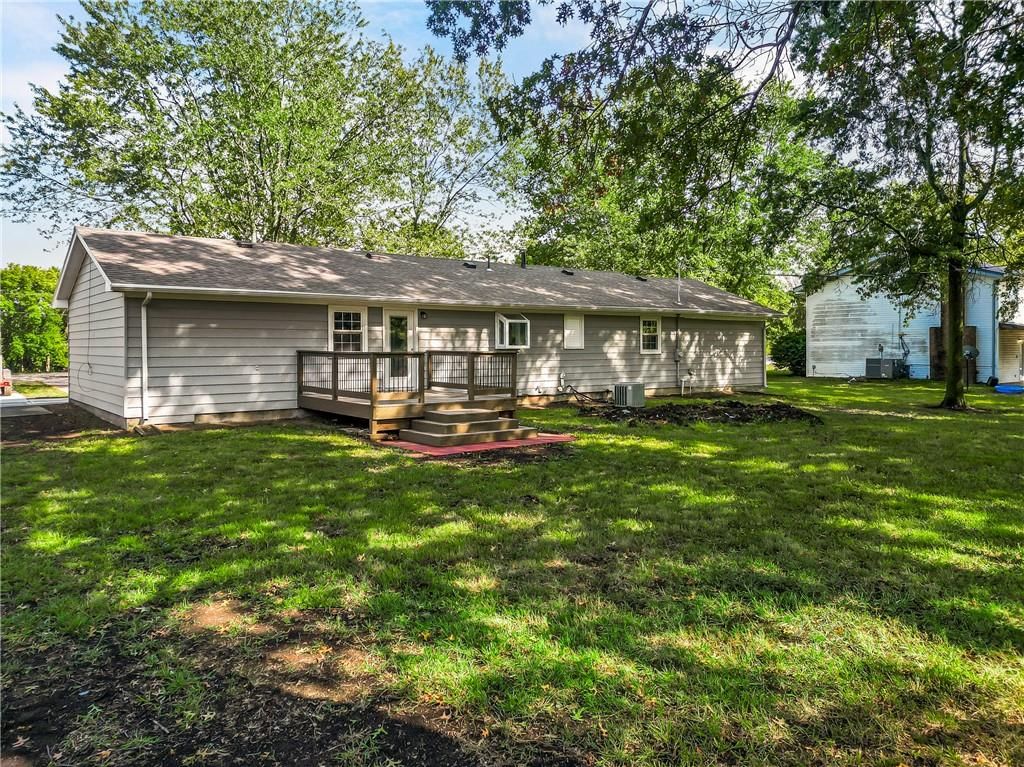 Photo 39 of 46 - 19110 S Sunray Drive