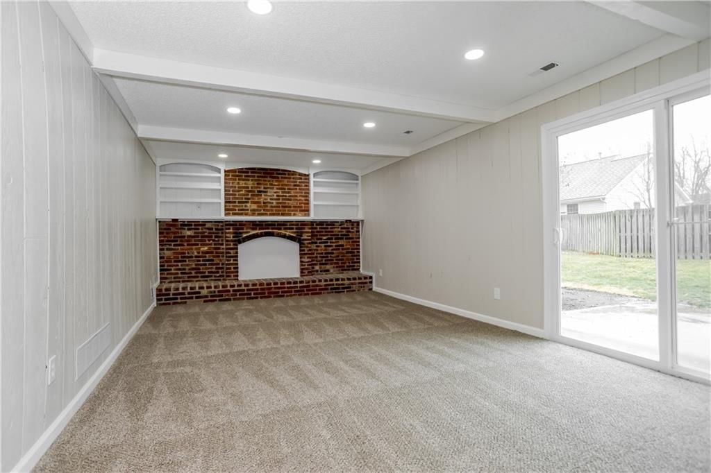 Photo 7 of 16 - 6723 Hauser Drive