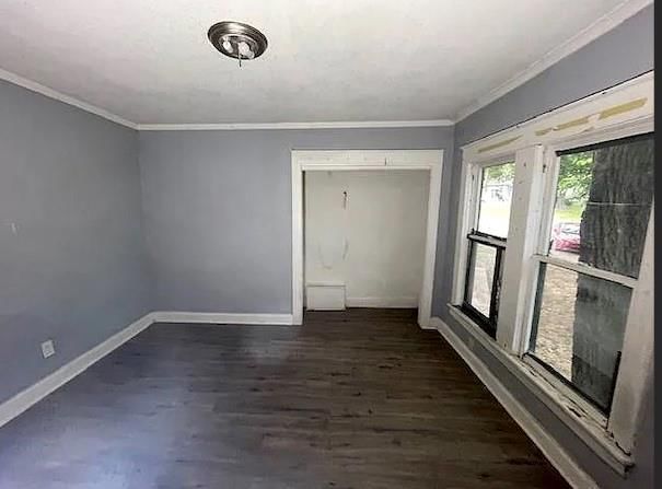 2450 HARDESTY Avenue — photo 4