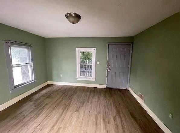 2450 HARDESTY Avenue — photo 12