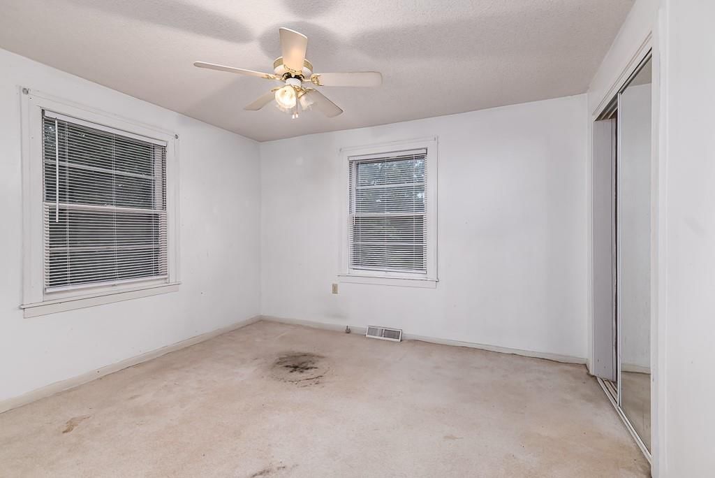 32845 W 84th Street — photo 9
