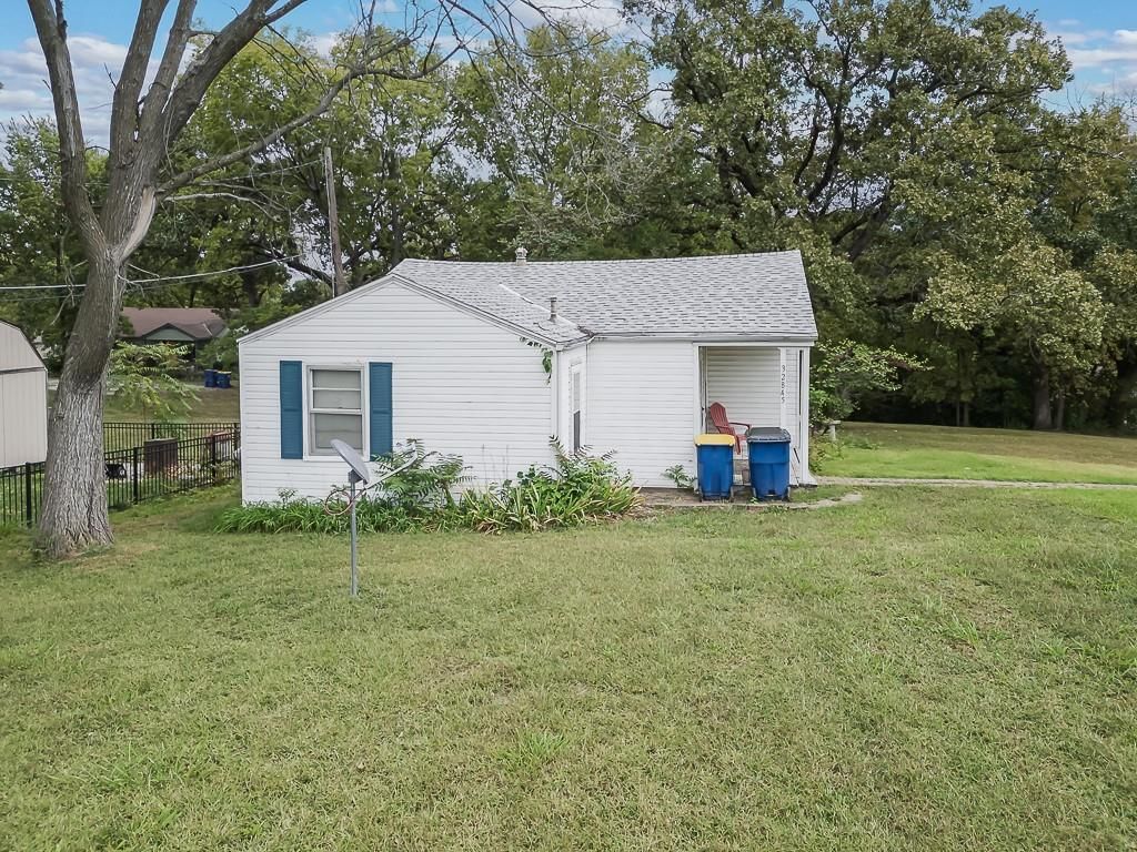 32845 W 84th Street — photo 13
