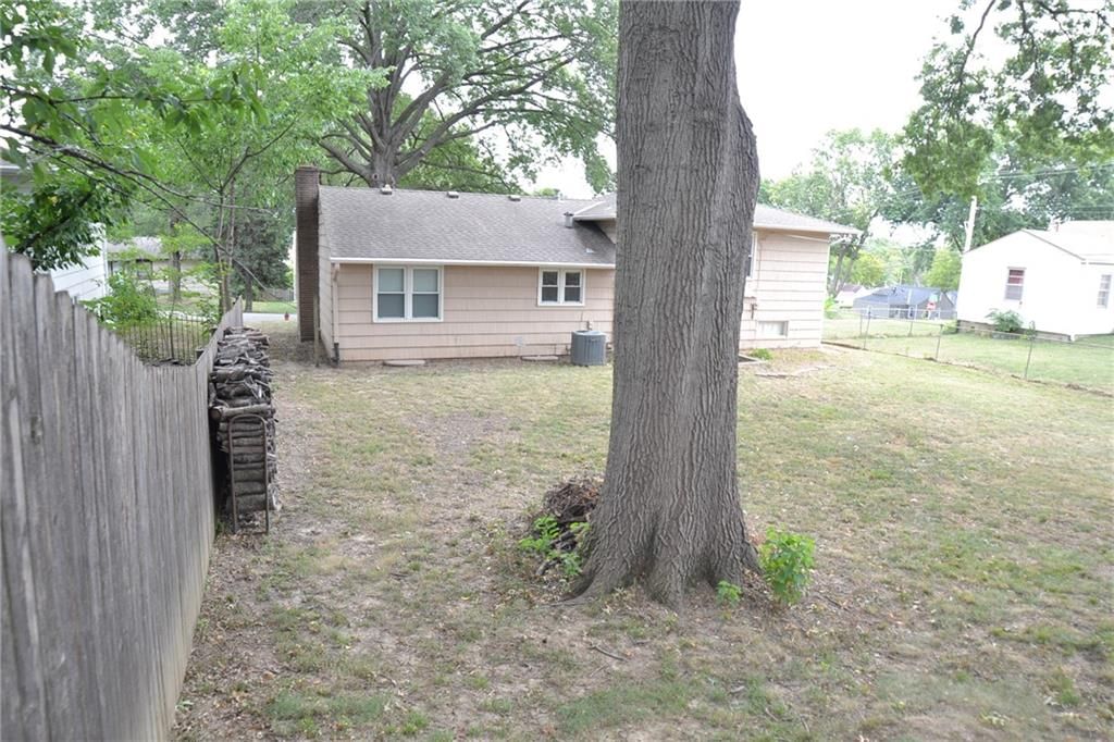 4608 N Agnes Avenue — photo 43