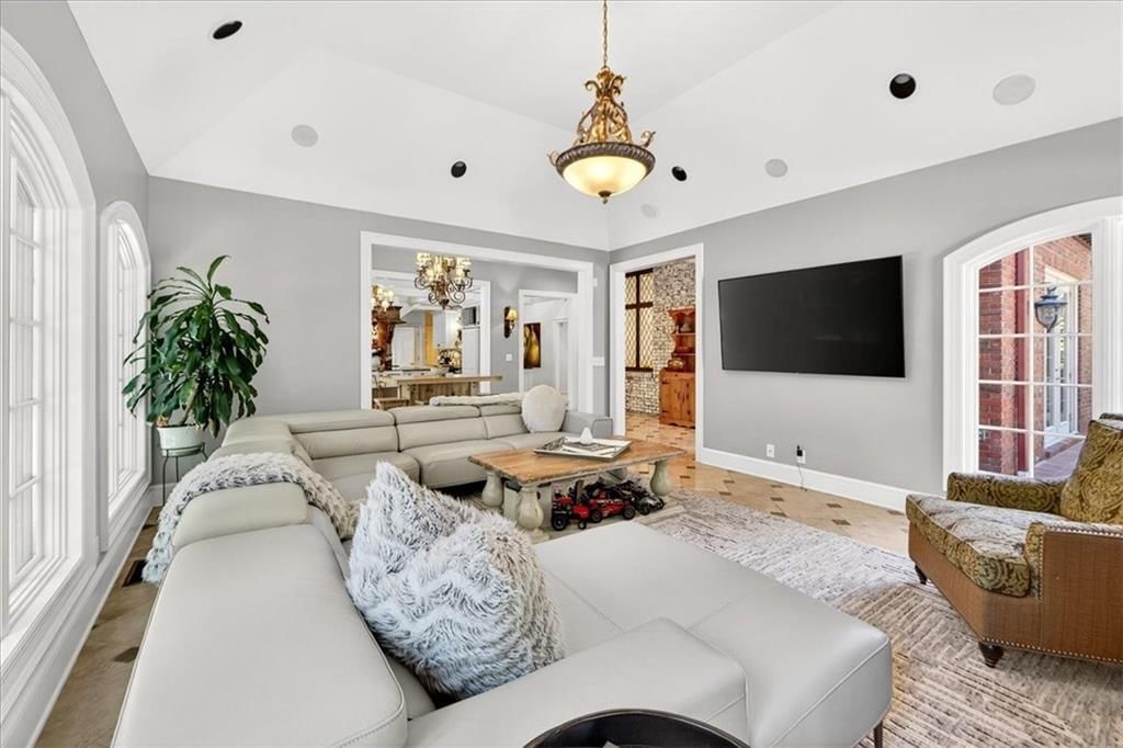 1236 W 57th Street — photo 15
