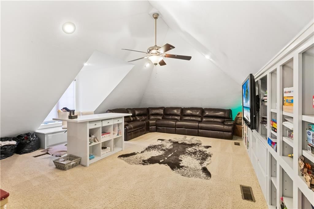 1236 W 57th Street — photo 24