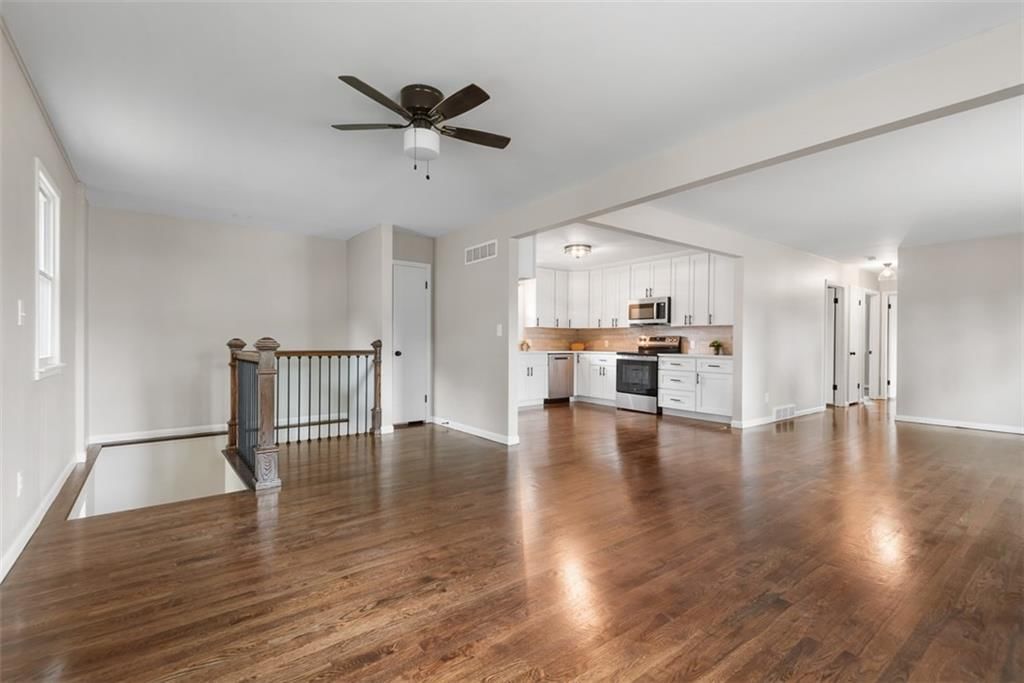 1519 Delaware Street — photo 11