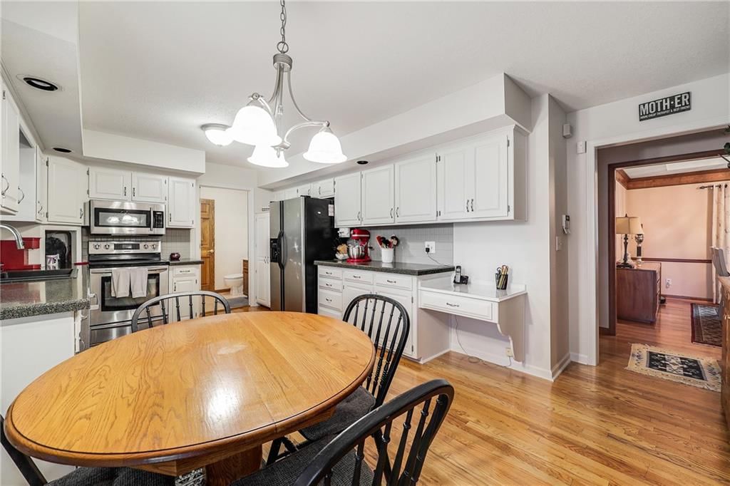 904 NW Oakridge Drive — photo 11