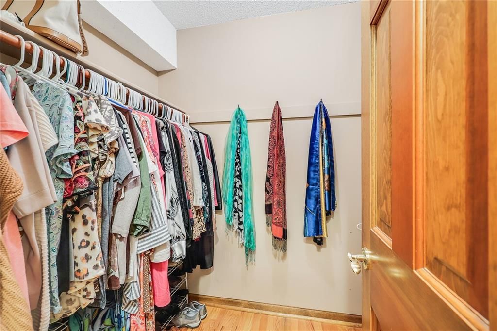 904 NW Oakridge Drive — photo 18