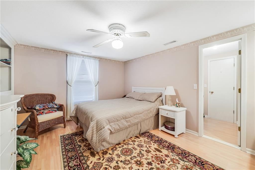 904 NW Oakridge Drive — photo 26