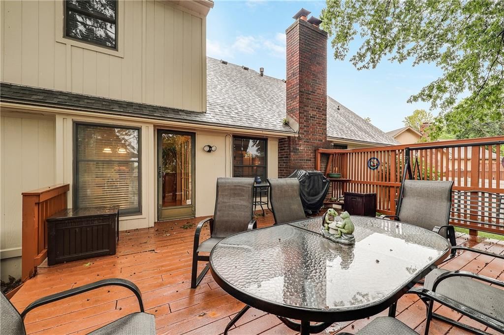 904 NW Oakridge Drive — photo 34
