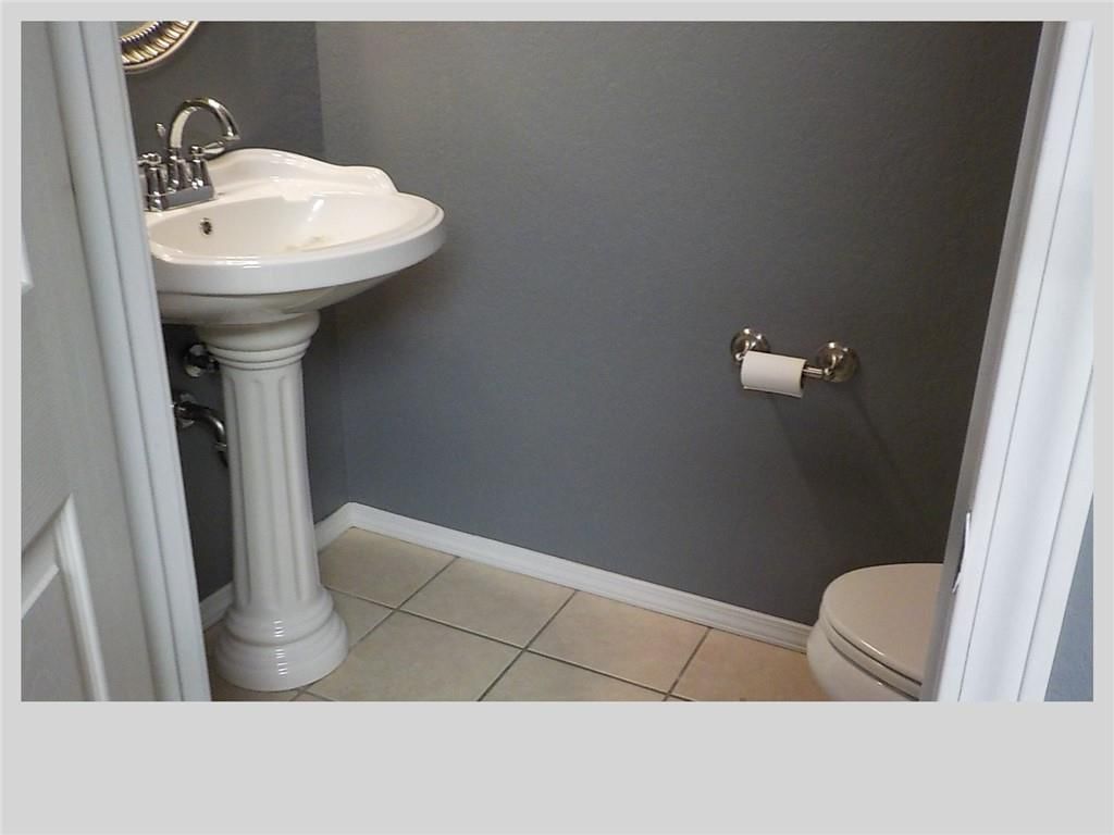 1003 W 11th Street — photo 10