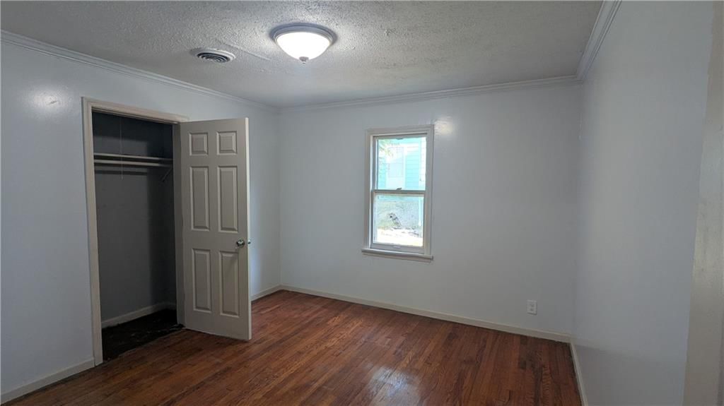 5638 S Benton Avenue — photo 15